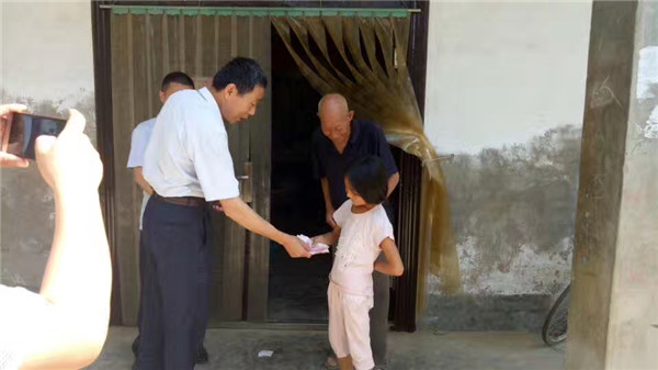 长葛粤鑫的扶贫路,长葛市粤鑫汽车运输有限公司